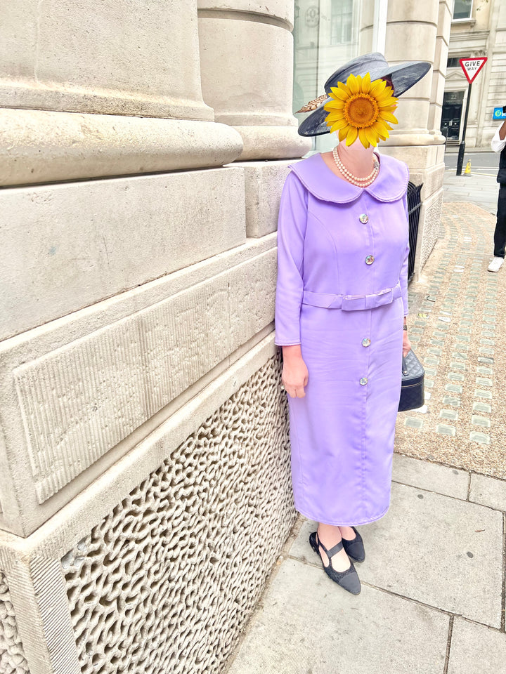 Oh so cute lilac bow pencil dress!