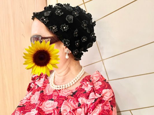 PRE-ORDER NEW: Velvet lining black flower hat!